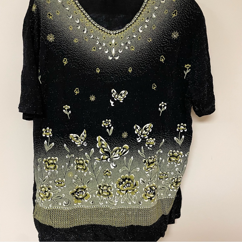 Embellished Gold and Black Short Sleeve Blouse